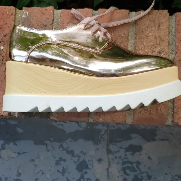 METALLIC ROSE GOLD  OXNARD PLATFORM - Picture 3 of 11